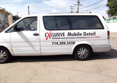 Custom Vehicle Decals for Exclusive Mobile mini van