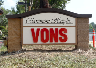 Custom Monument Sign for Vons - view 3