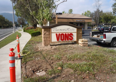 Custom Monument Sign for Vons - view 2