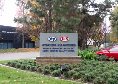 Custom Monument Sign for Hyundai-Kia Motors - view 3