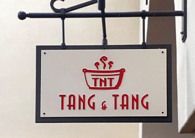 Tang & Tang – Blade Sign