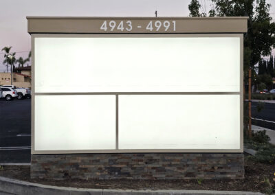 La Palma Monument Signs