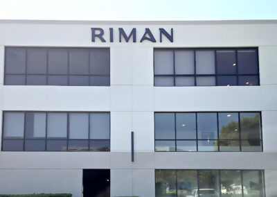 Reverse-Channel-Letter-Signs-Riman-Image3