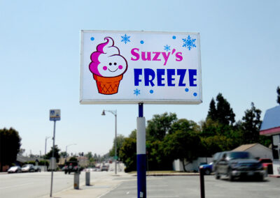 Graphic - Sign - Face - Suzys Freeze - Image4