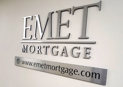 Interior - Wall - Sign - EMET - Image3