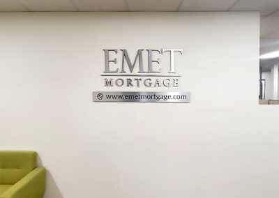 Interior - Wall - Sign - EMET - Image4