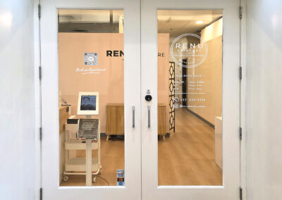 Window Lettering - Renu Skincare - Image4